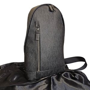 MICHAEL KORS SLING BAG